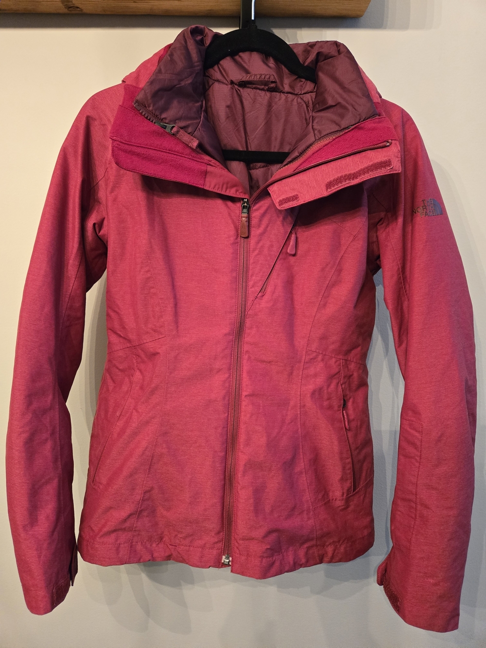 The North Face Women's Burgundy Winter Jacket with Hood